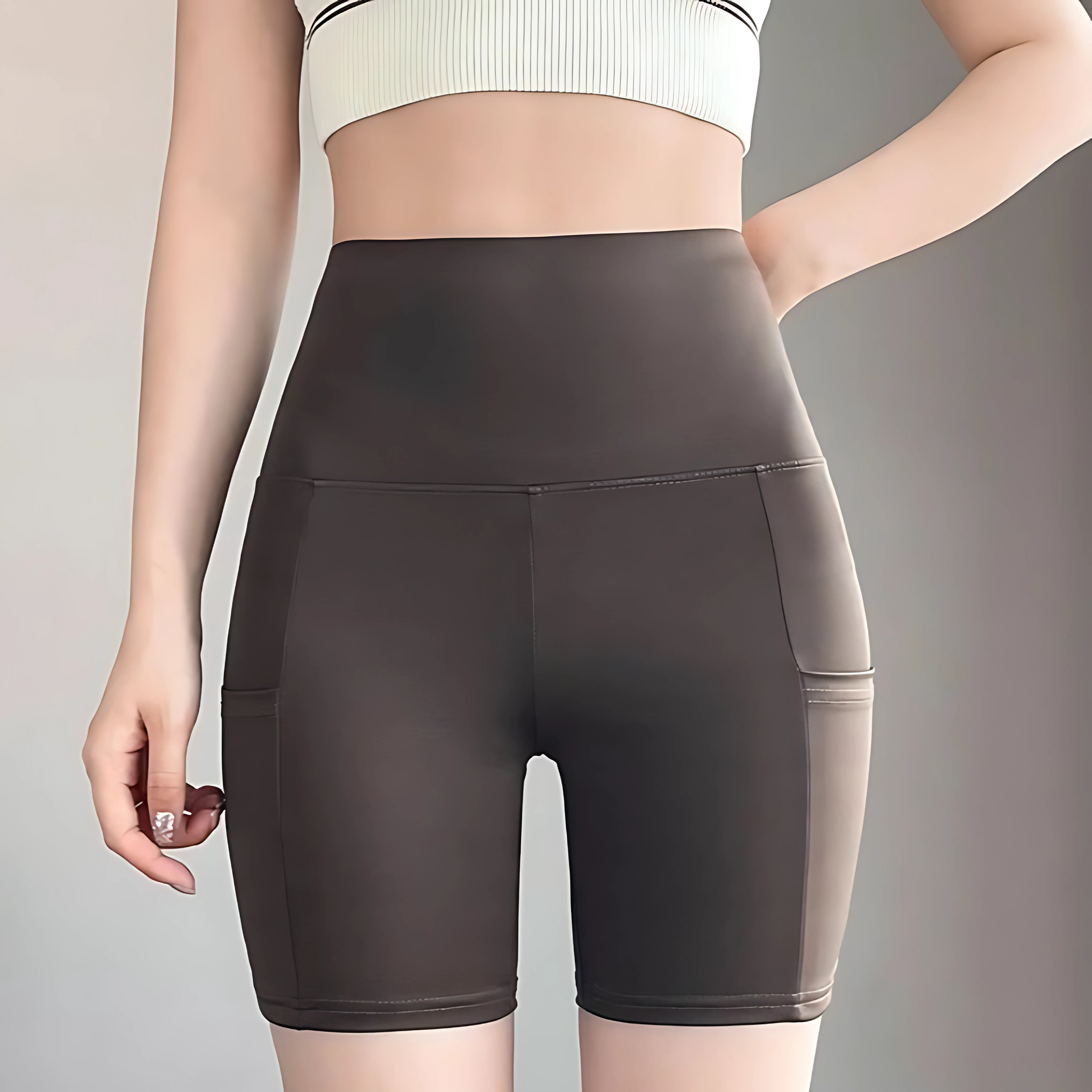 Active Shorts With Side Pockets